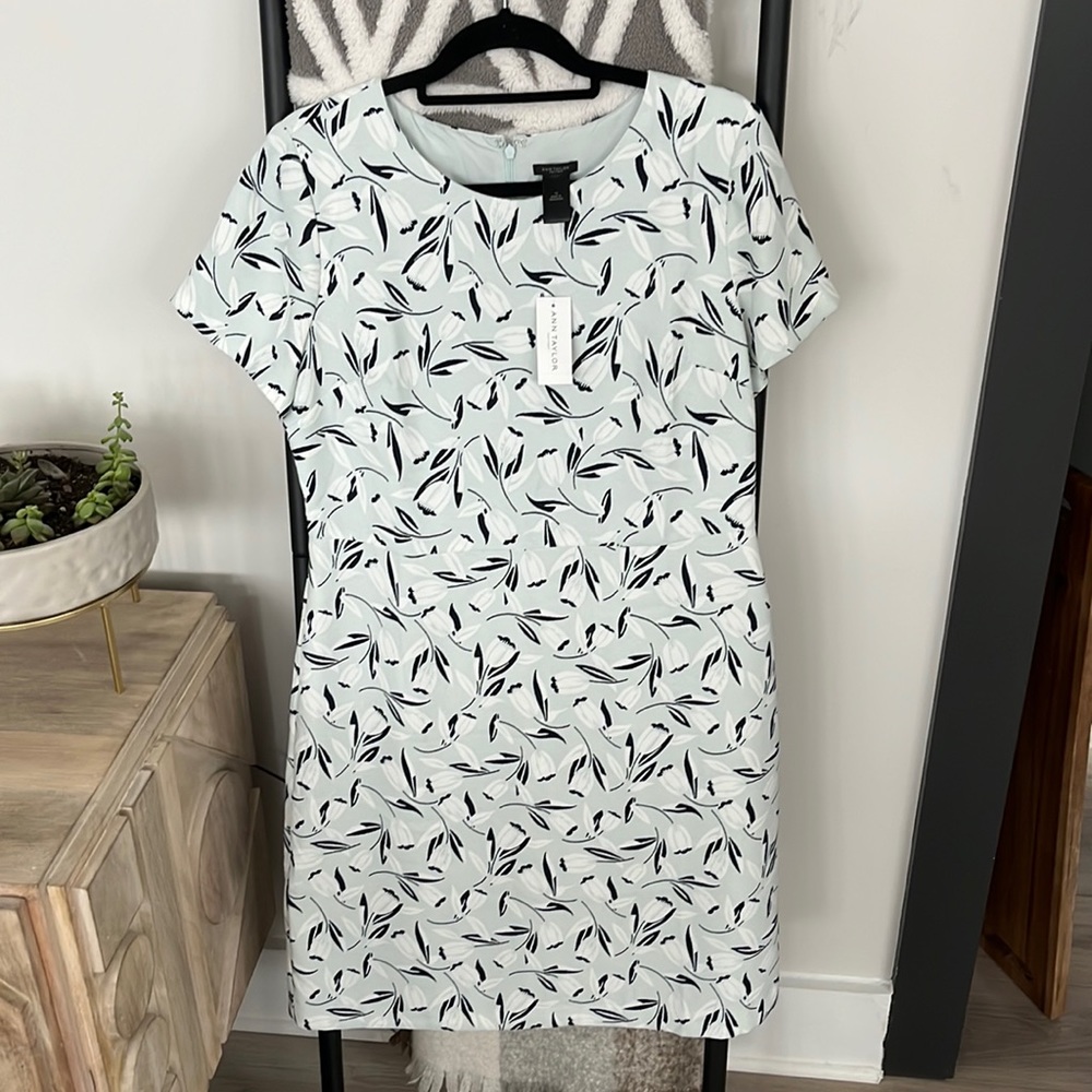 Ann Taylor - Short Sleeve Shift Dress - SZ: 12 NWT